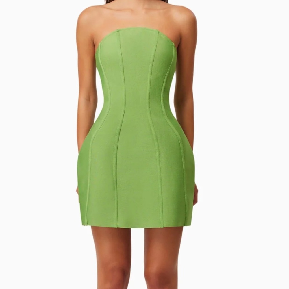 Elegant Green Strapless Dress